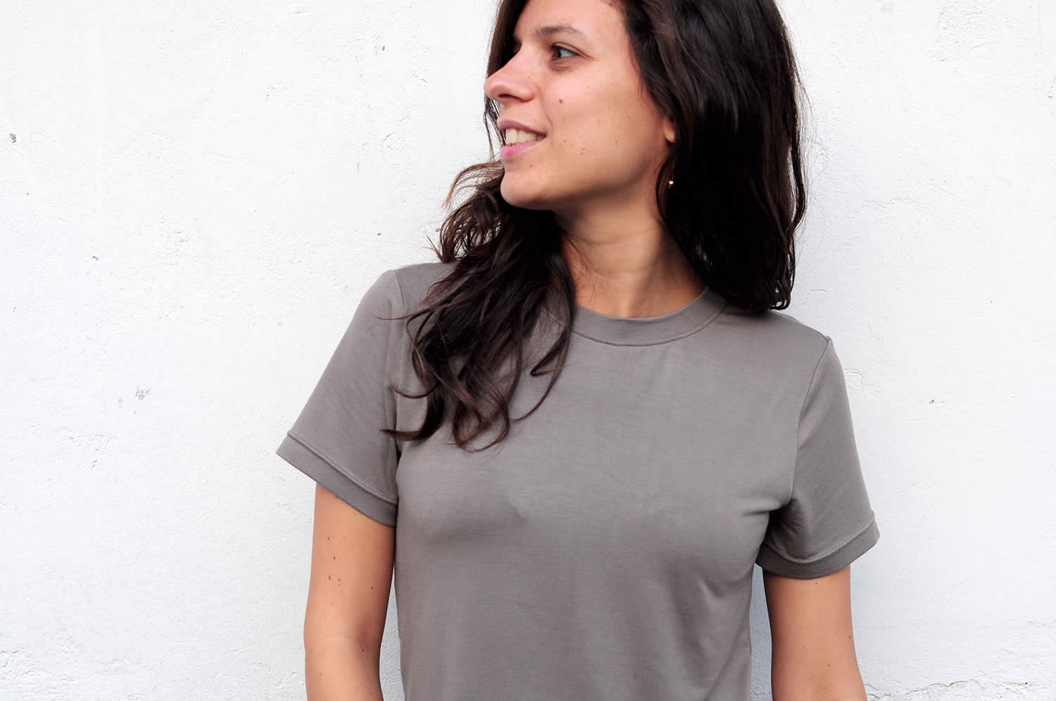 Ladulsatina - Sewing and DIY Fashion blog _ Basic instincT t-shirt - front details