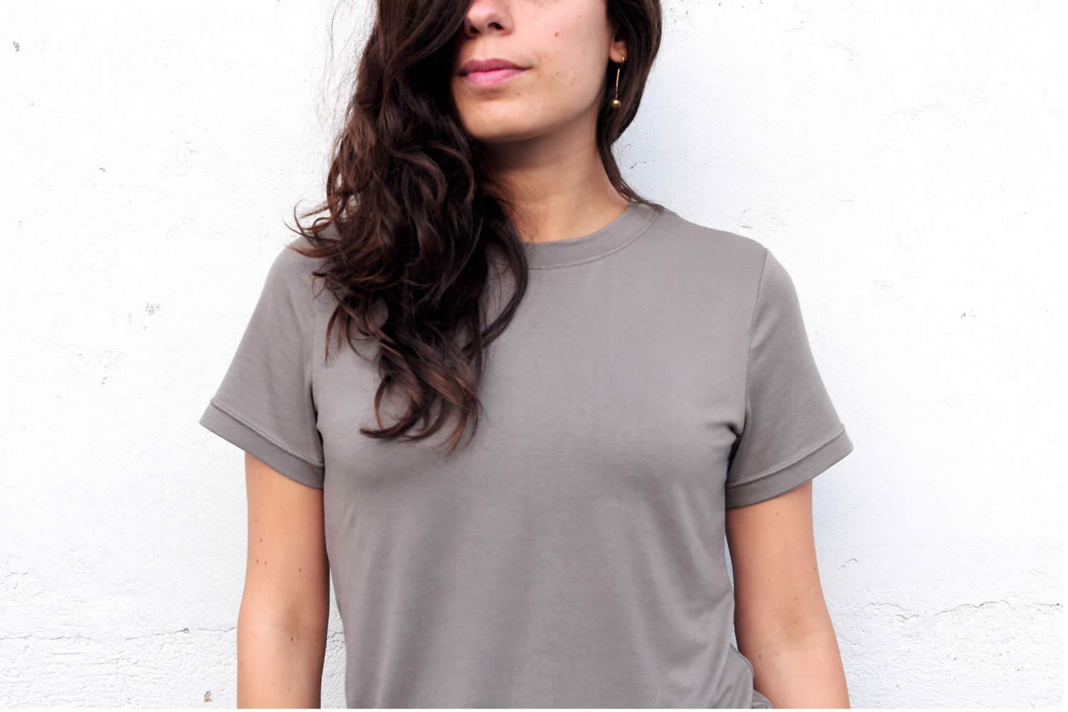 Ladulsatina - Sewing and DIY Fashion blog _ Basic instincT t-shirt - front detail