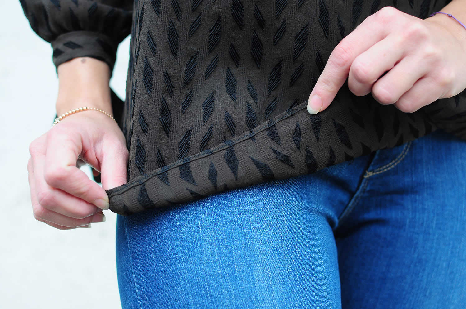 Ladulsatina - Sewing blog - Blog di cucito - Jolanda blusa by Atelier Vicolo n 6 in silk viscose blend - Pin hem detail