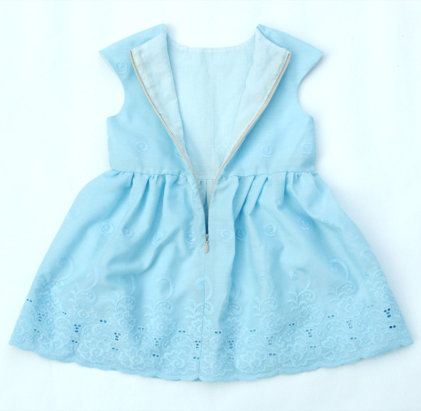 Ladulsatina Lotta Dress by Compagnie M in broderie anglaise cotton - Blue version - lining back