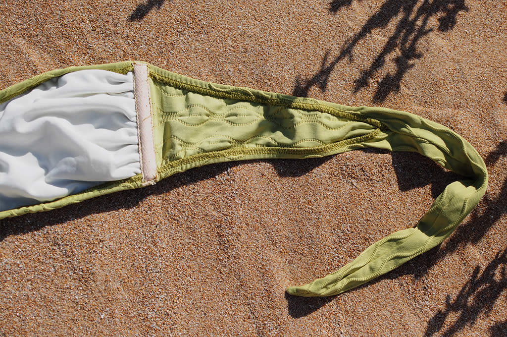 ladulsatina DIY pistachio bikini bandeau top inside