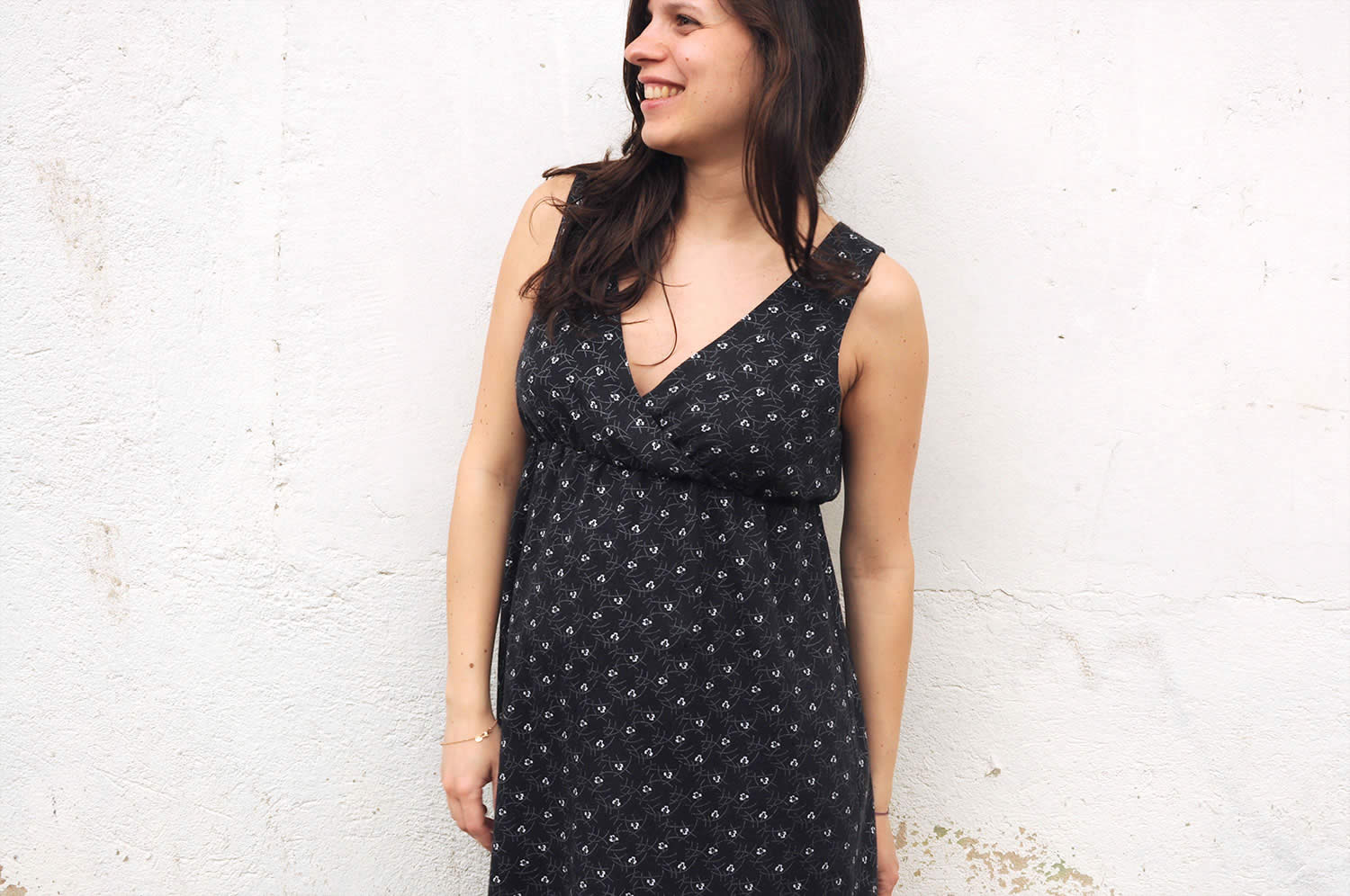 Ladulsatina - Sewing and DIY Fashion blog - Summer floral empire line dress - self-drafted