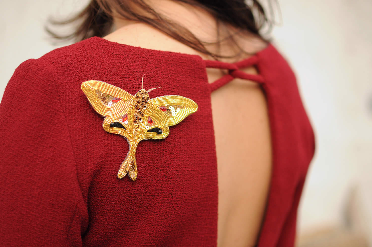 Hand-embroidered moth brooch - Goldwork Couture Embroidery - detail